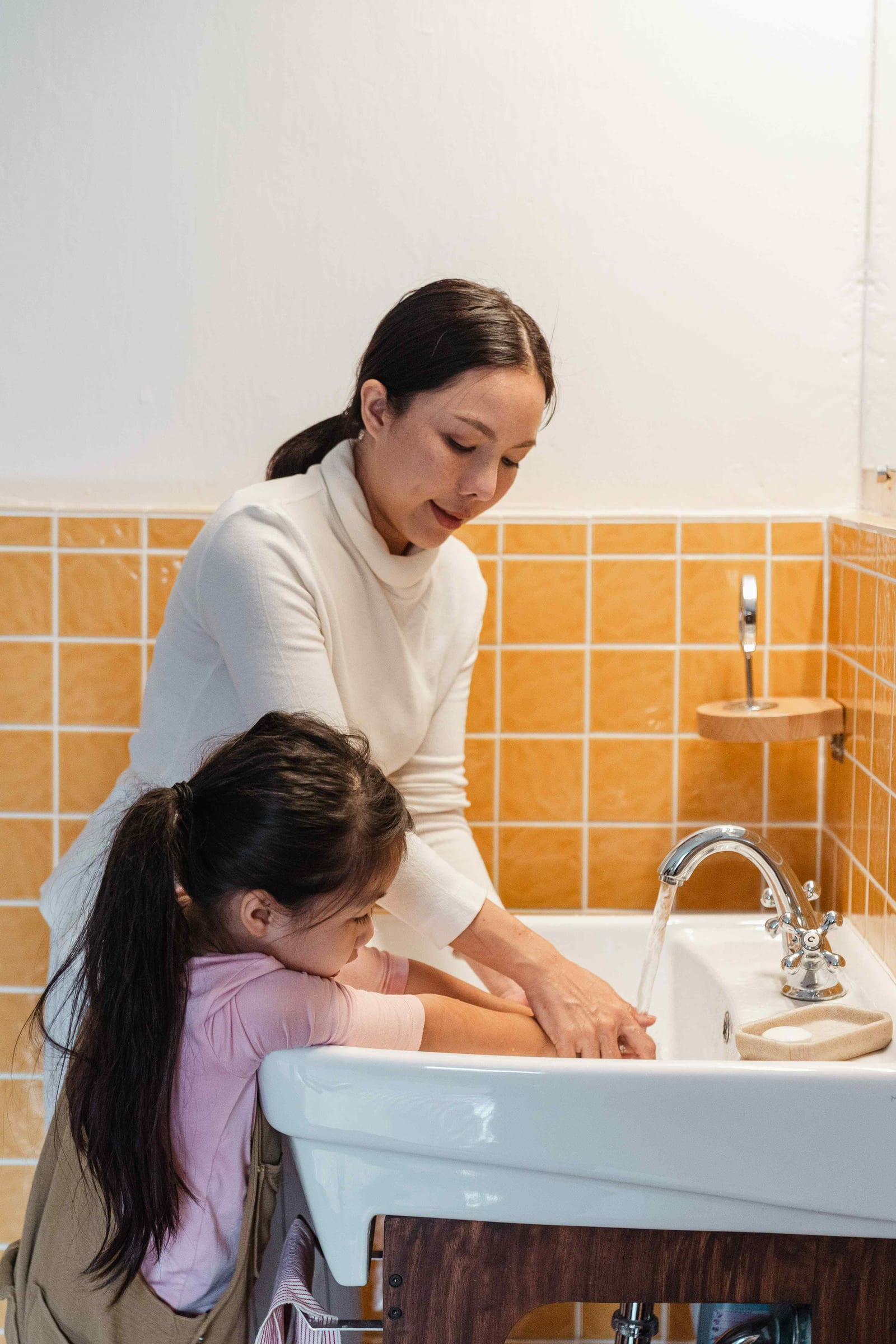 Handwashing & Showering To Kids With Autism